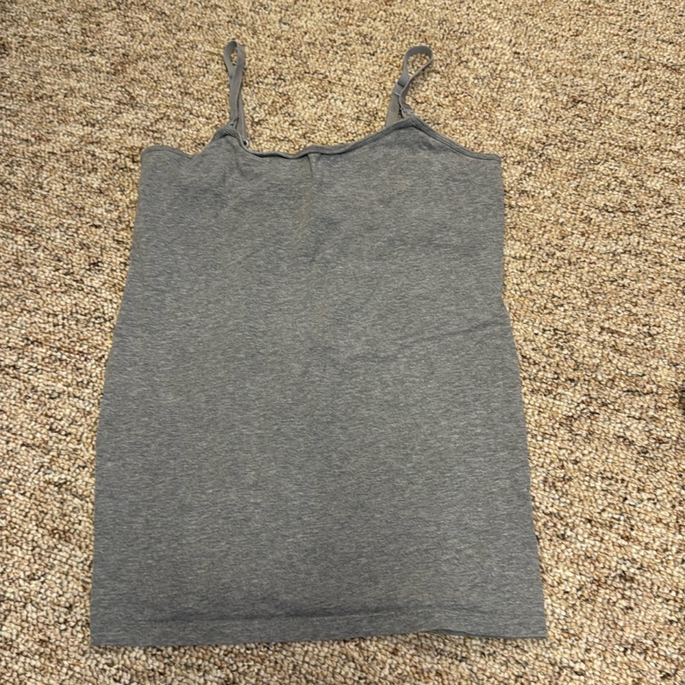 Lot of 2 Motherhood Maternity nursing tanks (lot 1) - Picture 2 of 3